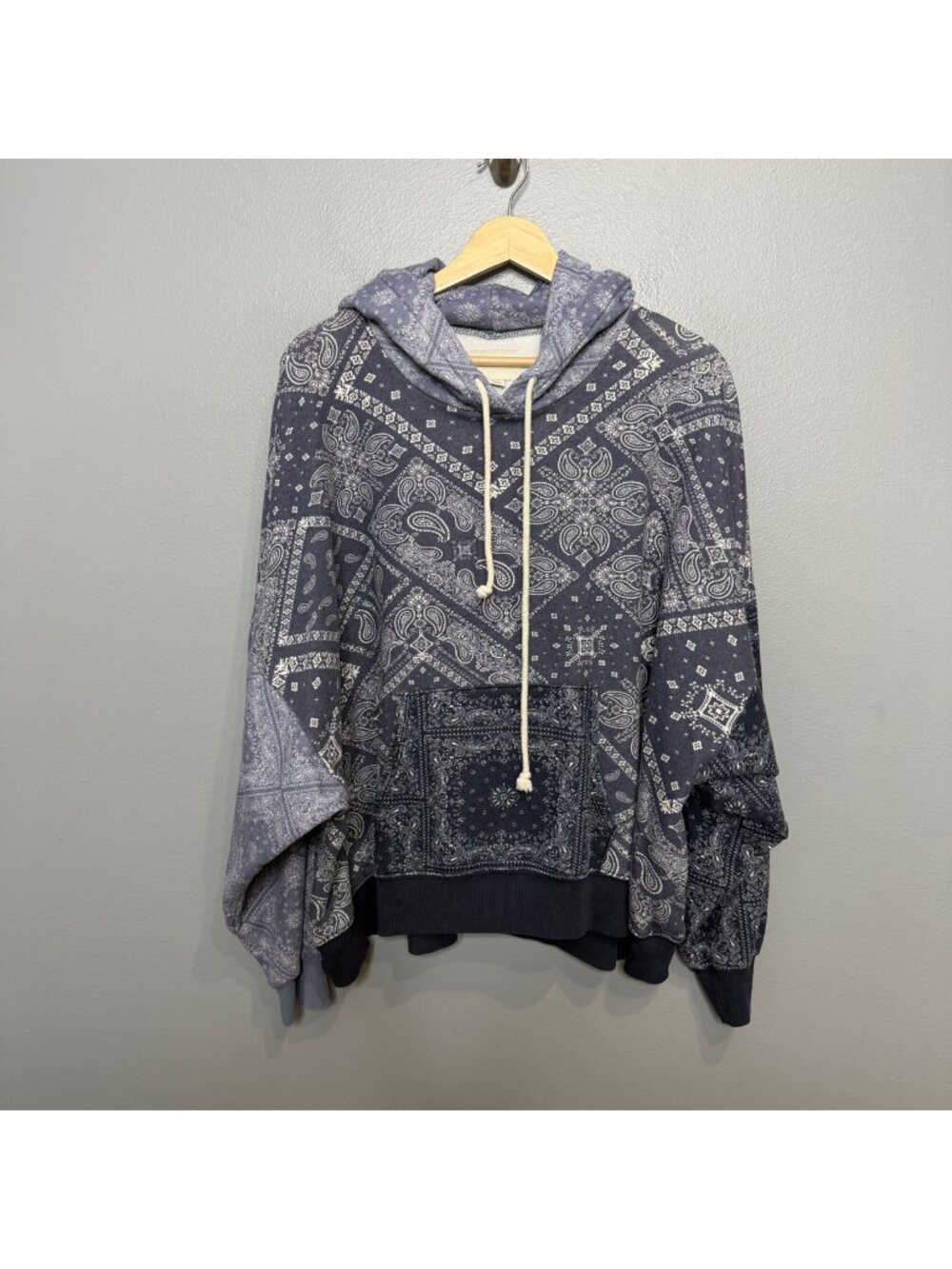 AMERICAN EAGLE patchwork bandana print oversized hoodie size M
